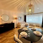 L'havre Luxueux De La Cite Ardente - Liège