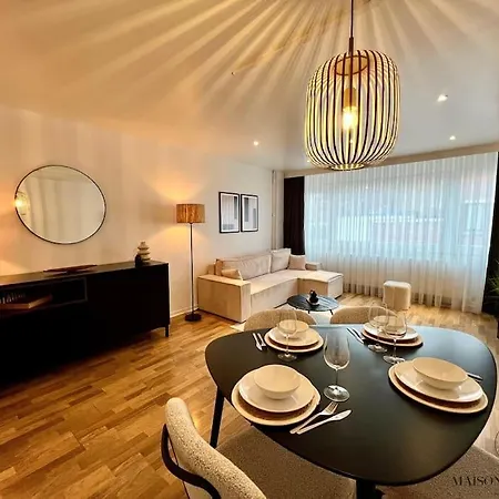 L'havre Luxueux De La Cite Ardente - Liège