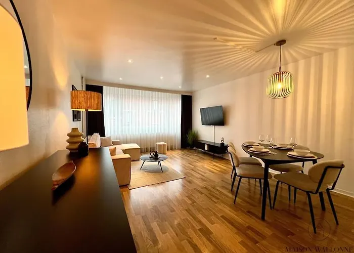 L'havre Luxueux De La Cite Ardente - * Λιέγη